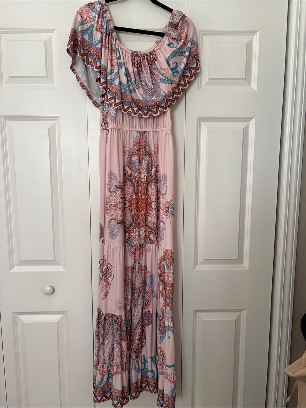VENUS Pink Paisley Off-Shoulder Maxi Dress with Multicolor Accents
